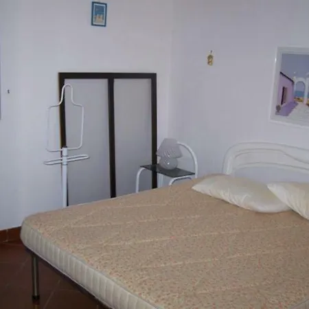 Monticelli Sulla Spiaggia Villa